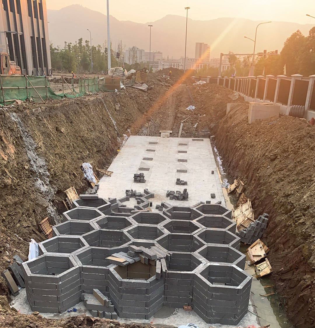 硅砂雨水收集池施工现场拼装照片