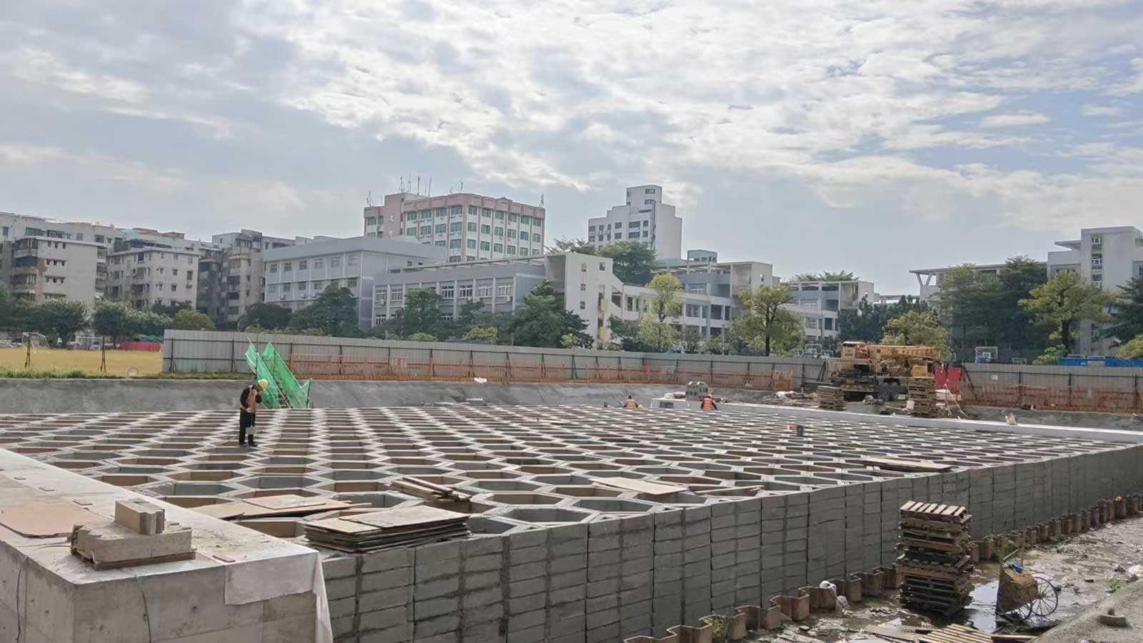 具有高承载力的蜂窝几何结构硅砂雨水收集池展示