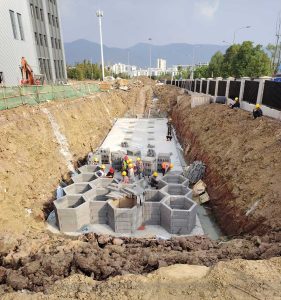 跨城交付无缝对接：看我们如何为保定施工队提供硅砂雨水池一站式安装指导