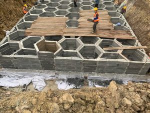 从“劣质雨水”到“高质回用水”：硅砂雨水池的抑菌与水质提升黑科技