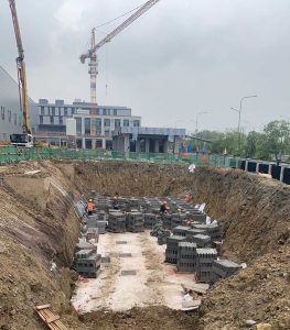 地埋式雨水收集系统上方可以建停车场吗？不仅能，还很稳！